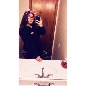 Meet your Posher, Crystal